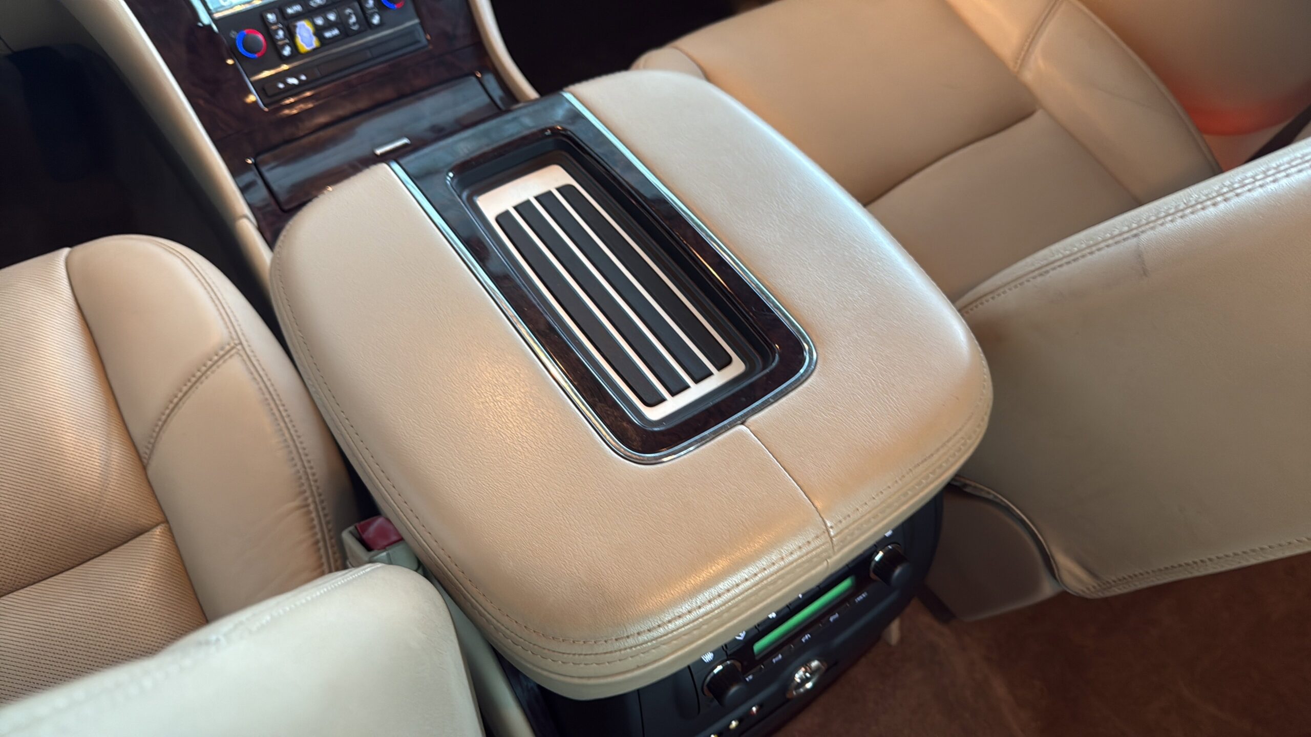 2013 Cadillac Escalade Base