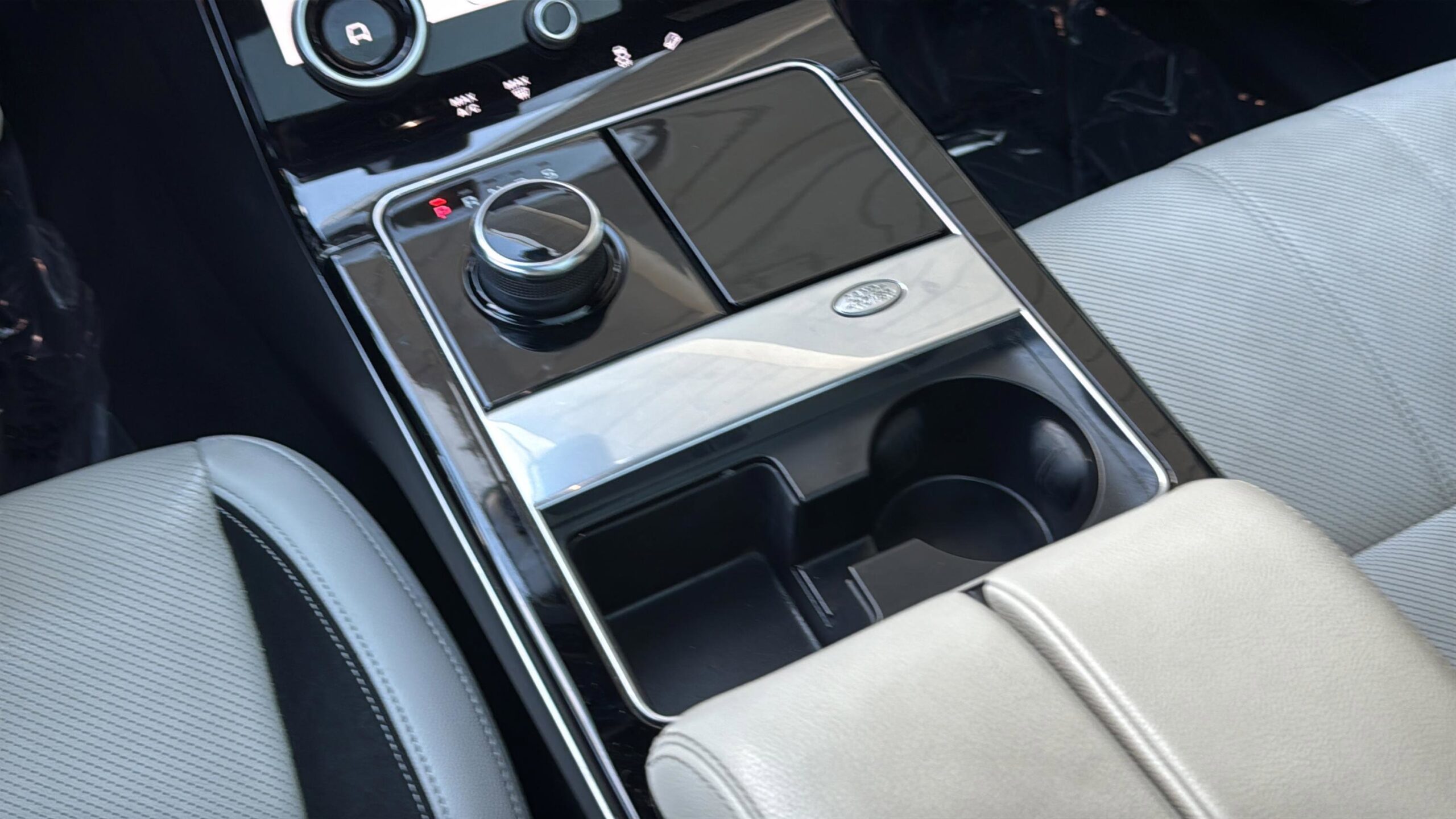 2019 Land Rover Range Rover Velar R-Dynamic SE