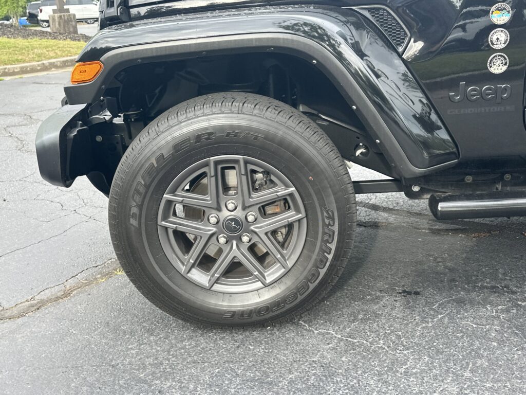 2024 Jeep Gladiator Sport S