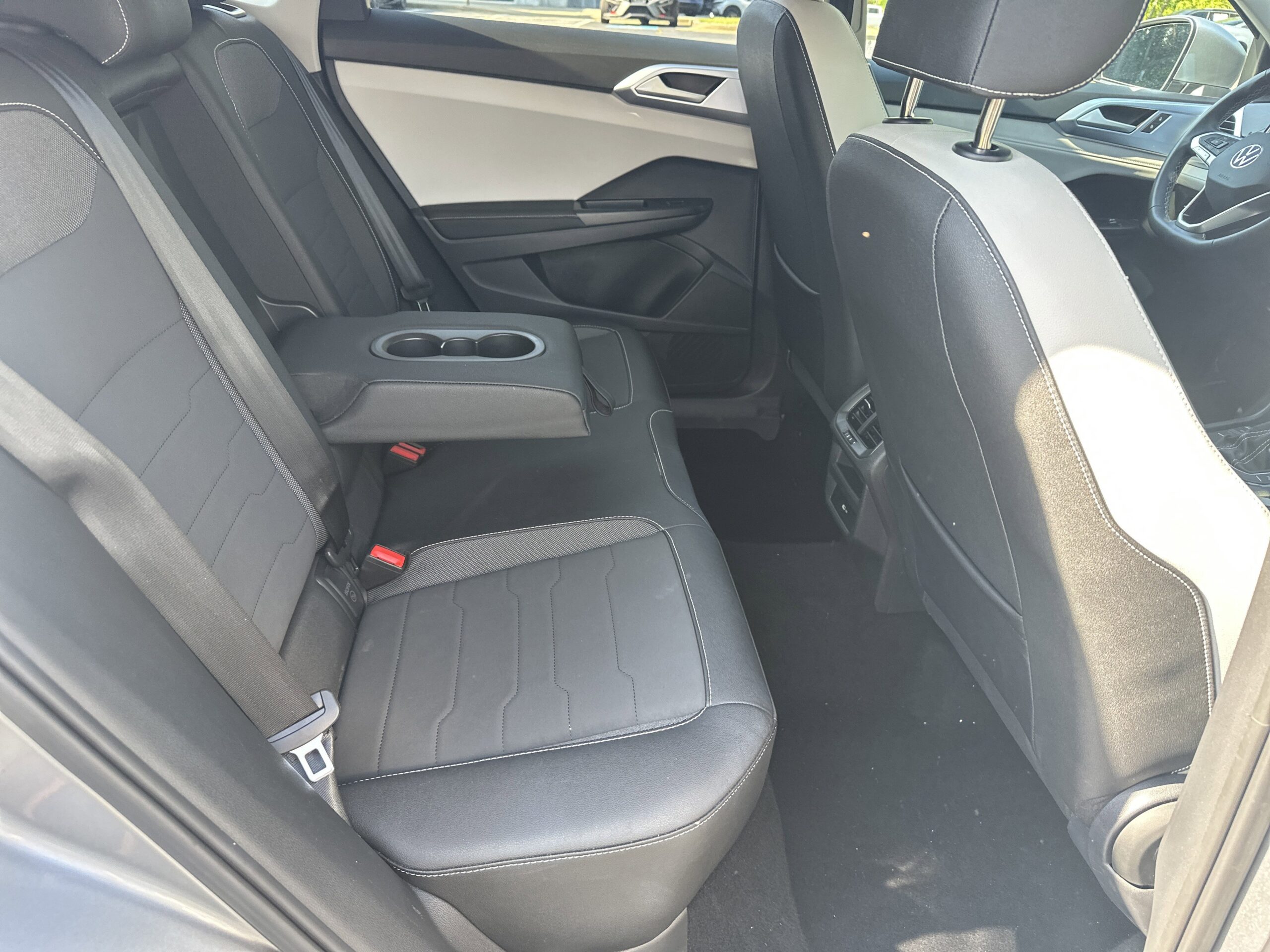 2025 Volkswagen Taos SE