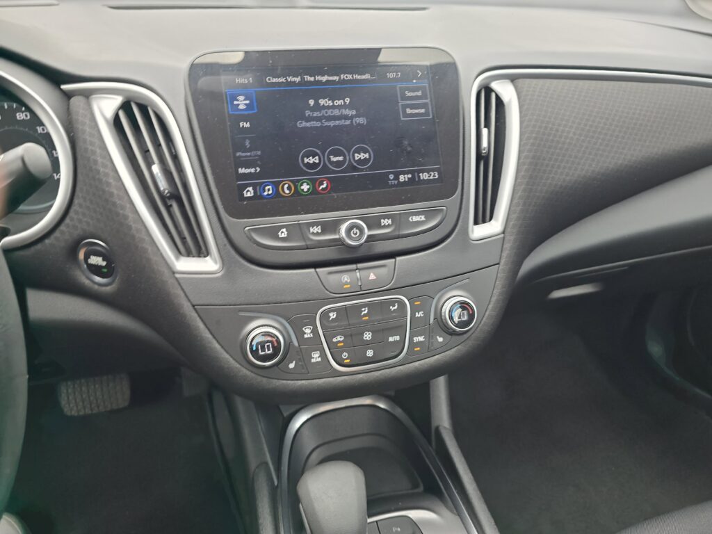 2025 Chevrolet Malibu LT