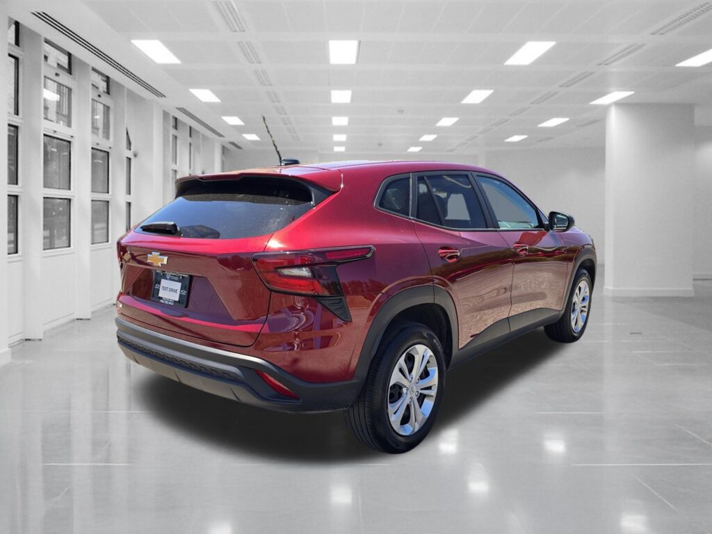 2025 Chevrolet Trax LS