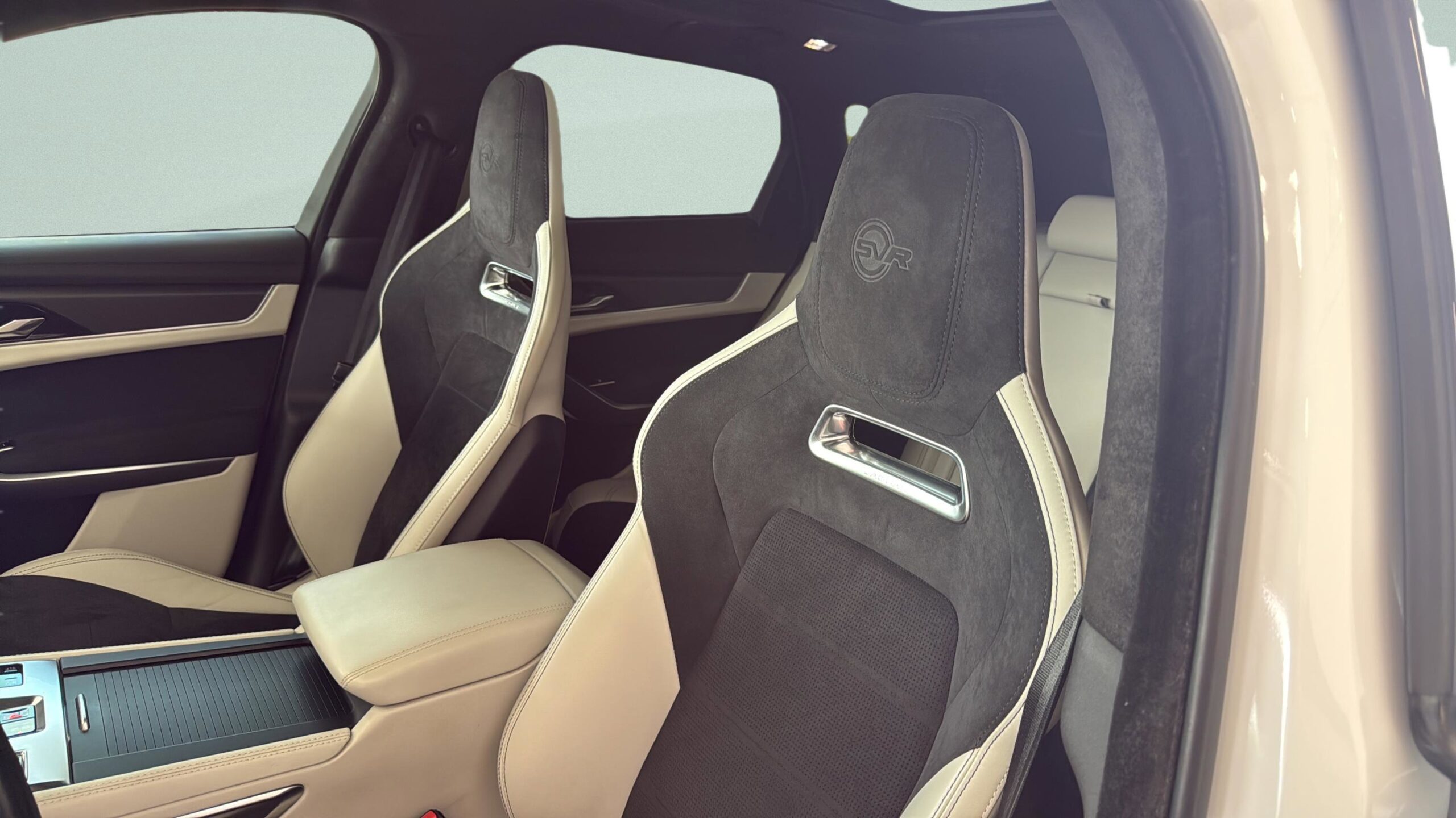 2022 Jaguar F-PACE SVR