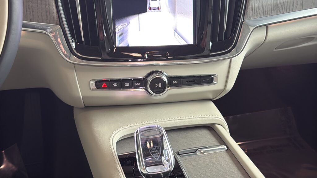 2025 Volvo V90 Cross Country Ultra