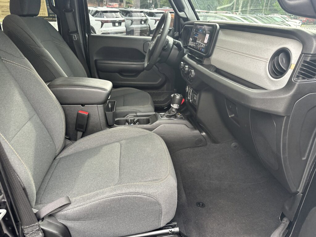 2024 Jeep Gladiator Sport S