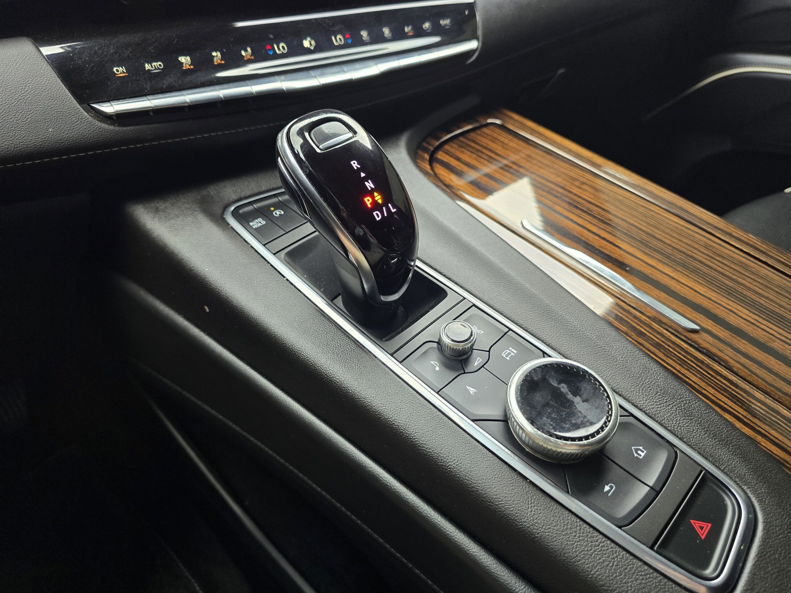2023 Cadillac Escalade 4WD Premium Luxury