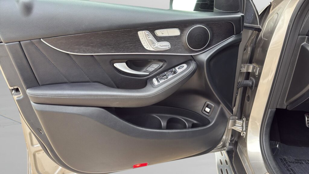2021 Mercedes-Benz GLC GLC 300