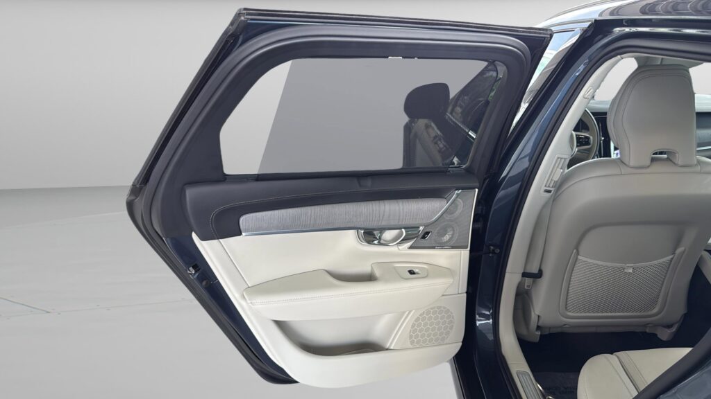 2025 Volvo V90 Cross Country Ultra