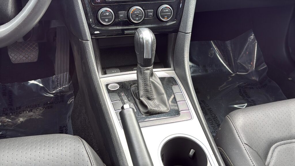 2021 Volkswagen Passat 2.0T SE