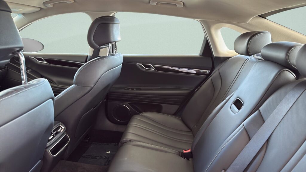 2023 Genesis G80 2.5T