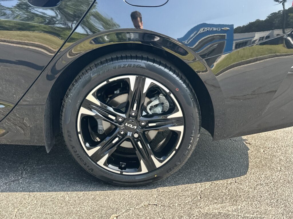 2024 Kia K5 GT-Line