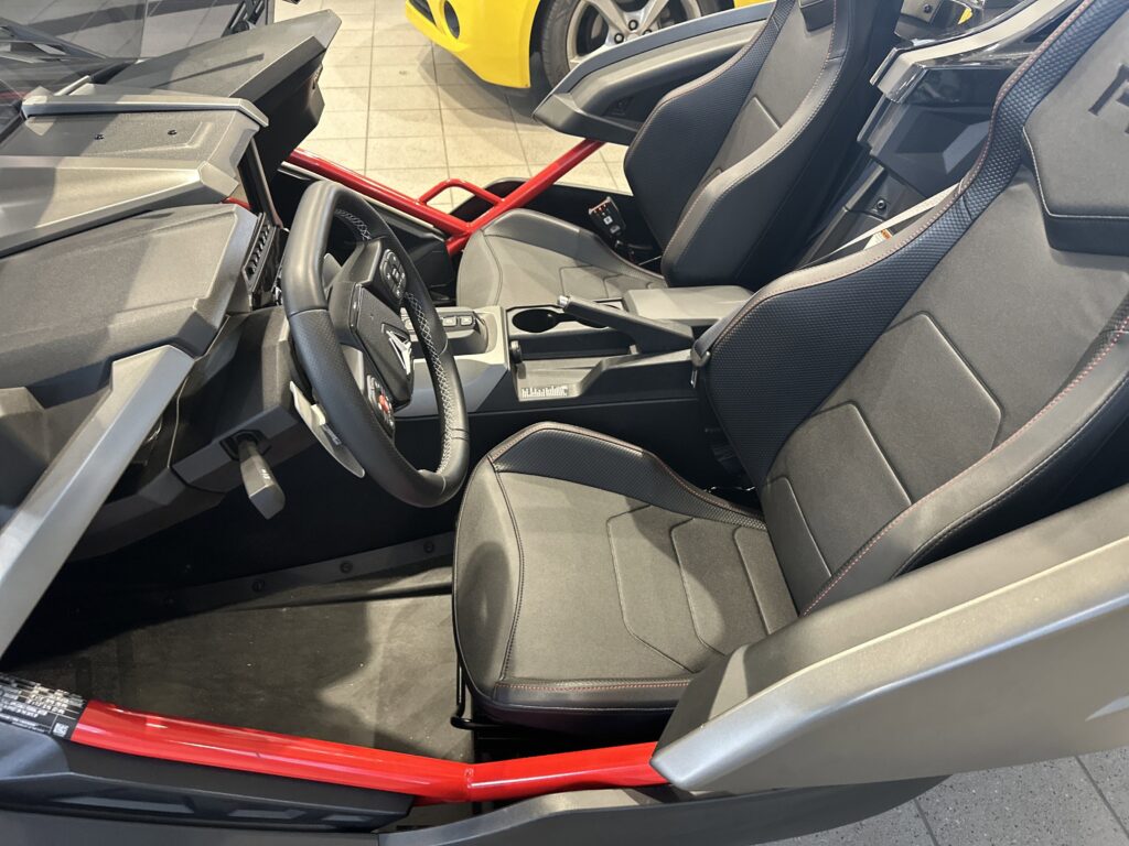 2024 POLARIS(MC) SLINGSHOT