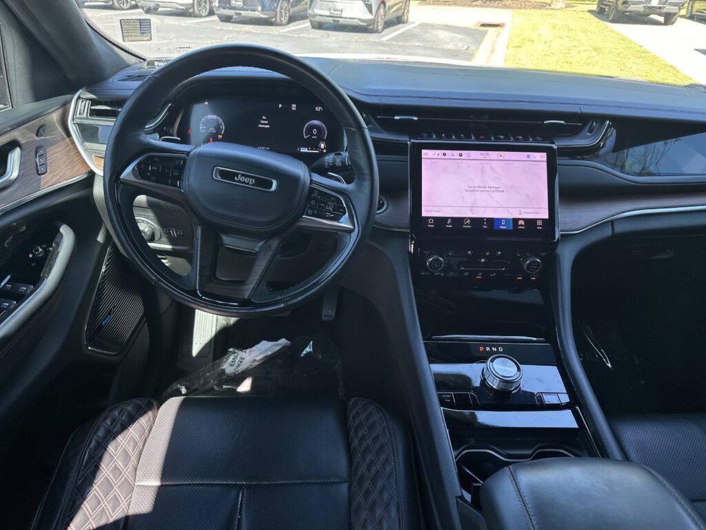 2022 Jeep Grand Cherokee Summit