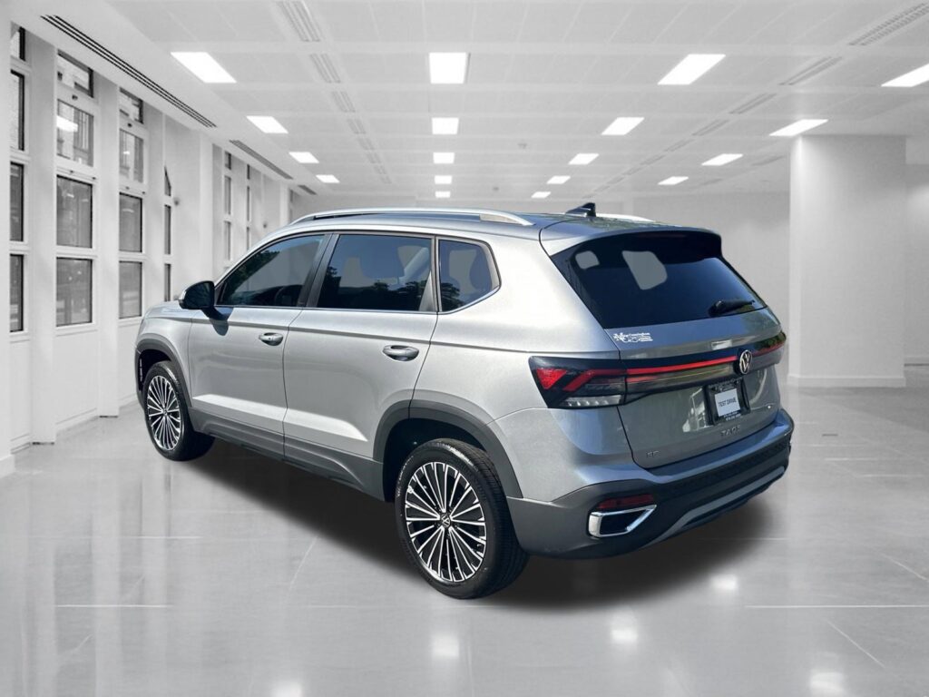 2025 Volkswagen Taos SE
