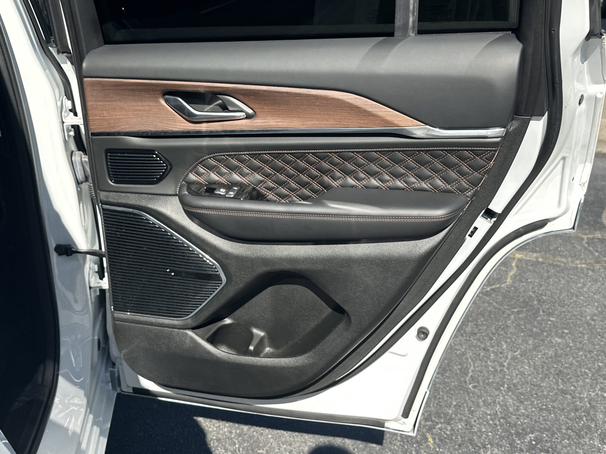 2022 Jeep Grand Cherokee Summit