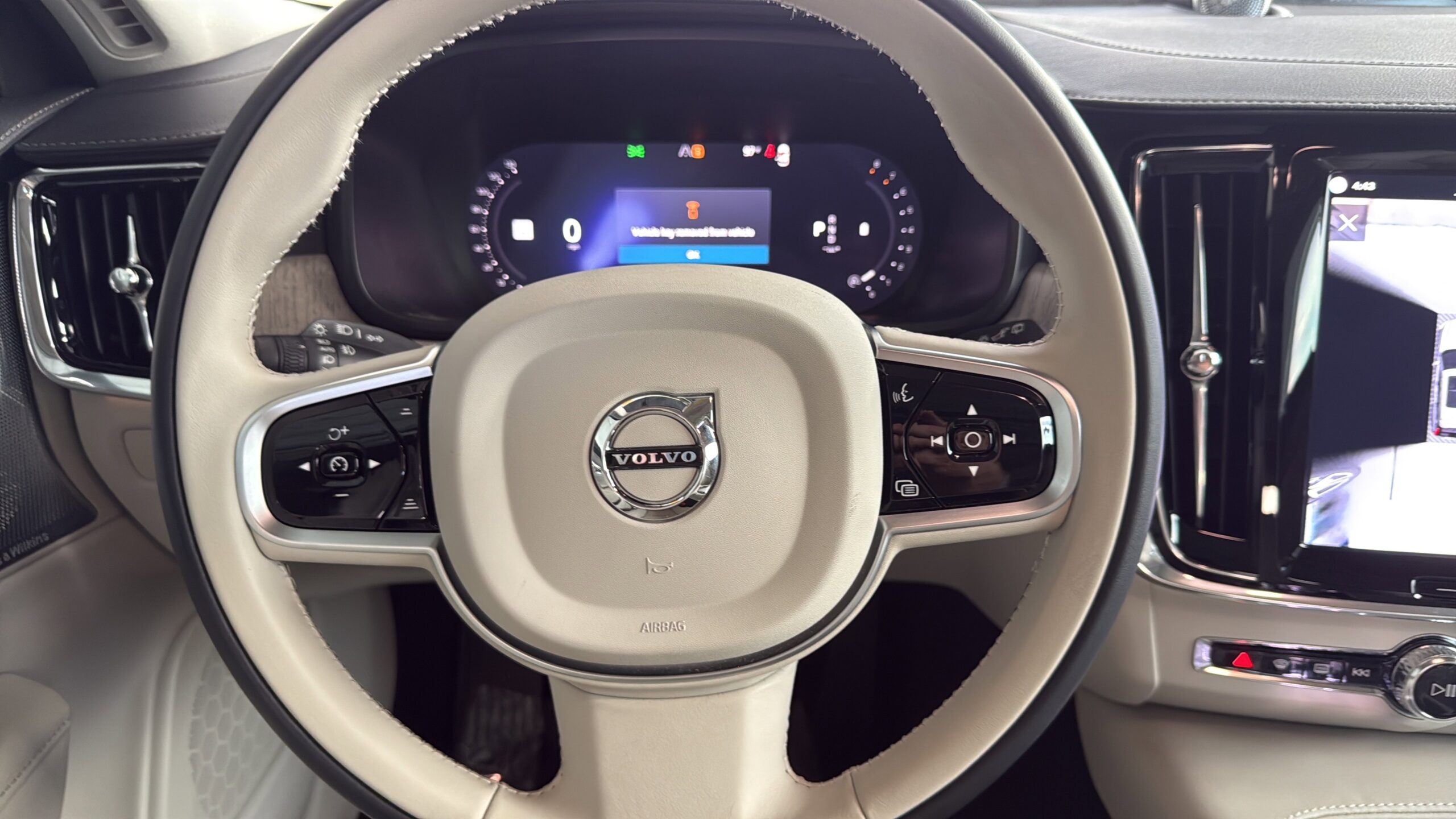 2025 Volvo V90 Cross Country Ultra