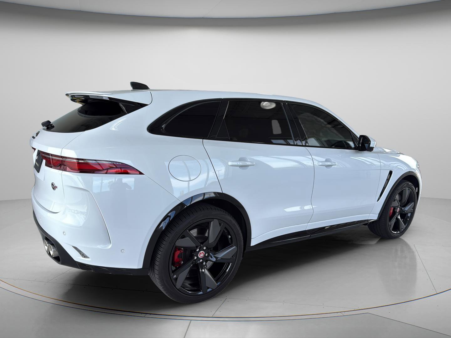2022 Jaguar F-PACE SVR