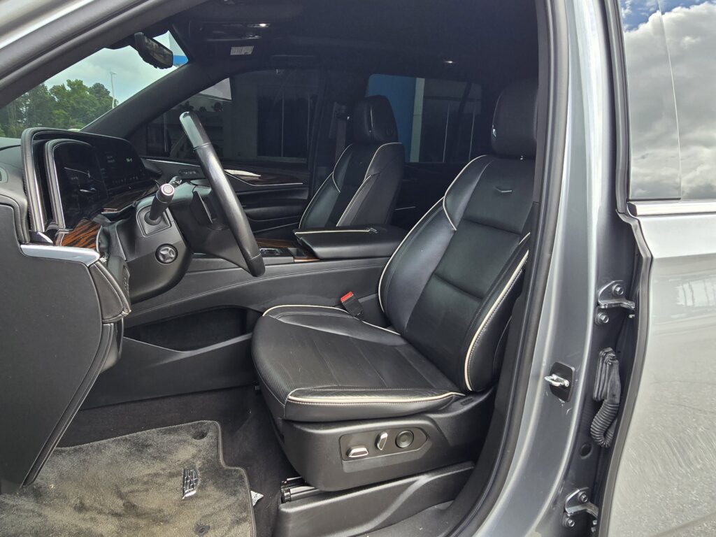 2023 Cadillac Escalade 4WD Premium Luxury