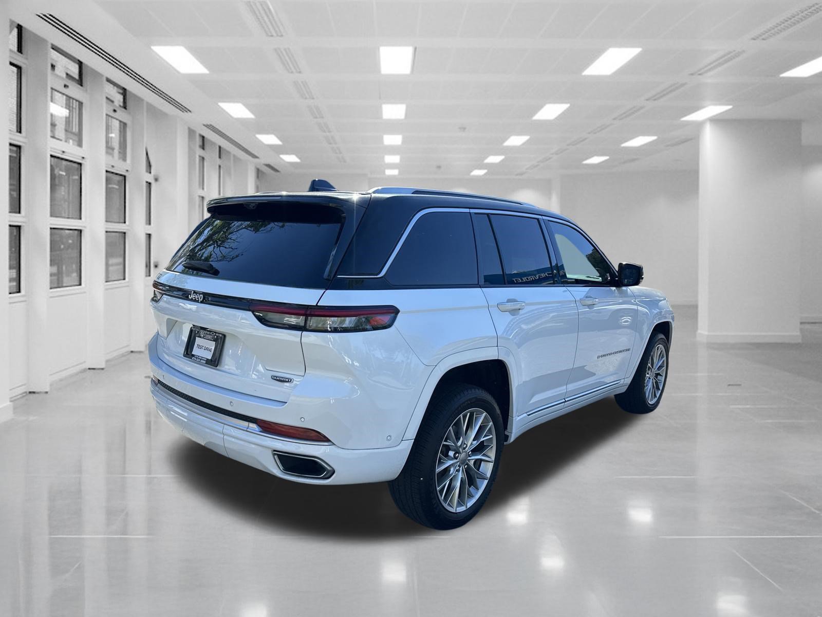 2022 Jeep Grand Cherokee Summit