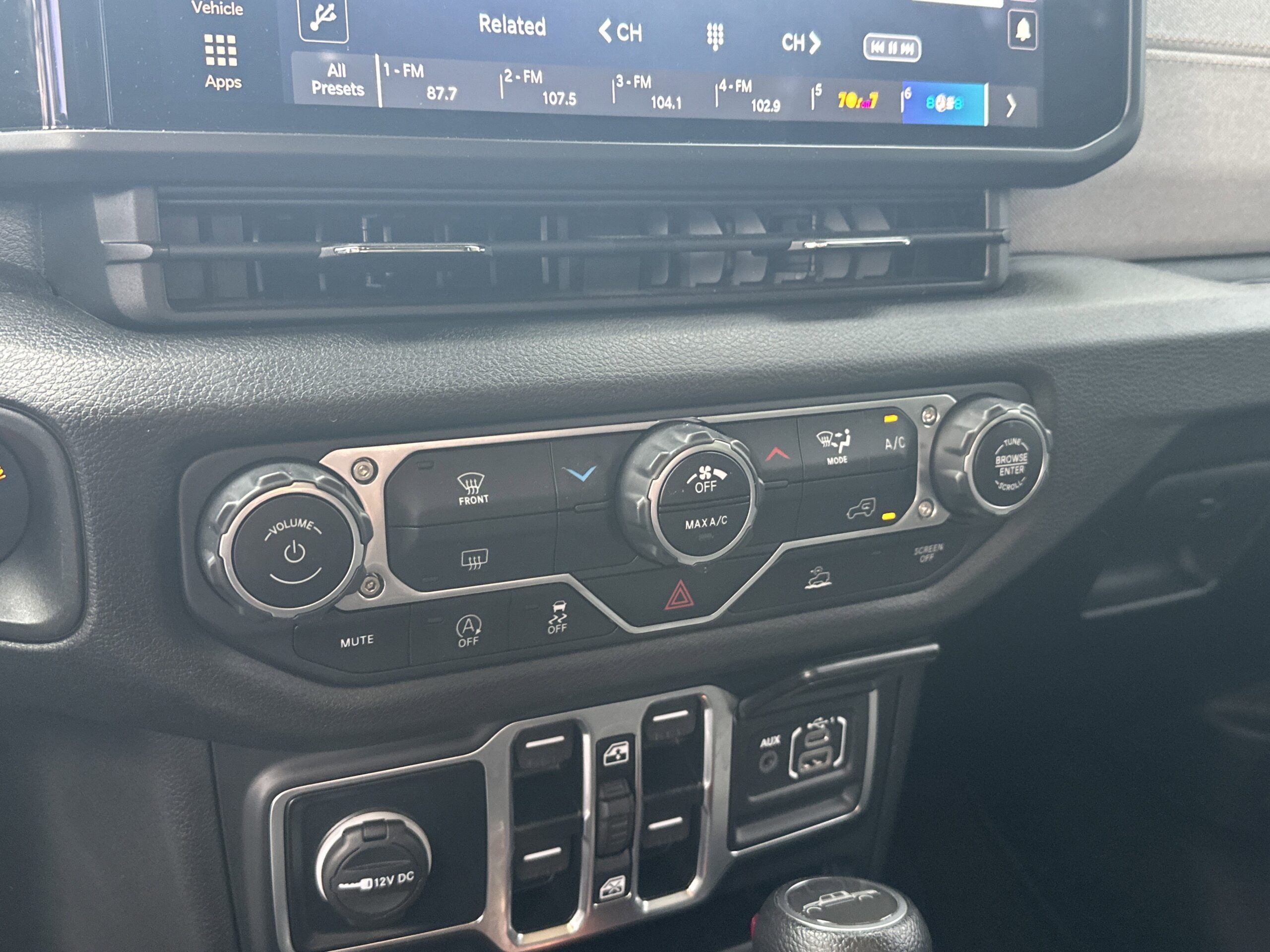 2024 Jeep Gladiator Sport S