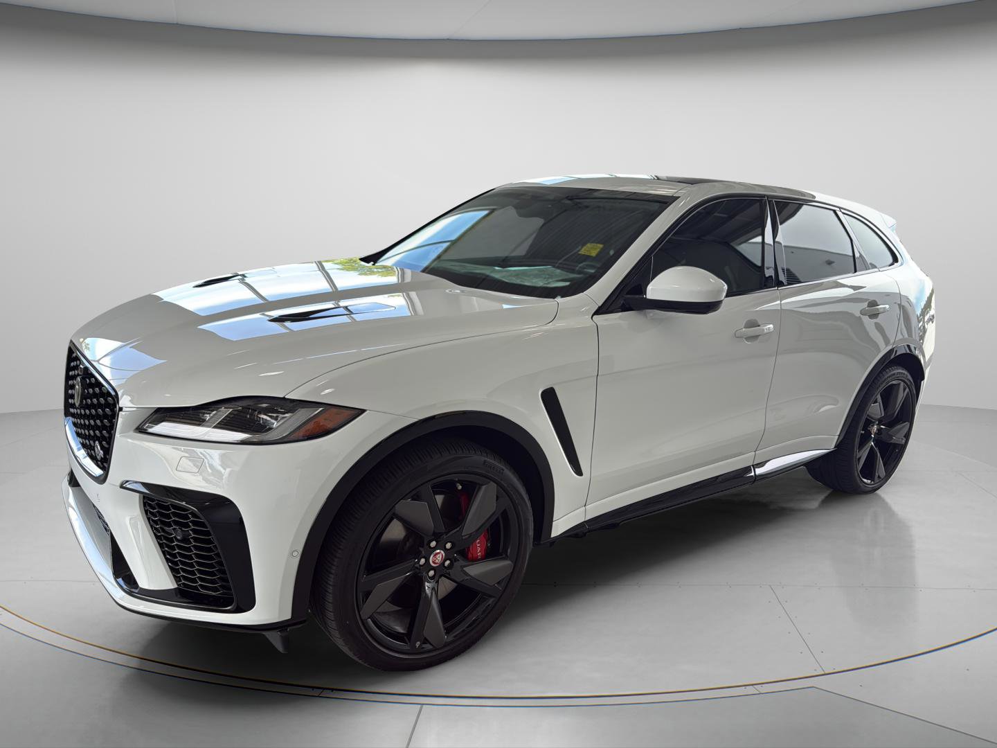2022 Jaguar F-PACE SVR