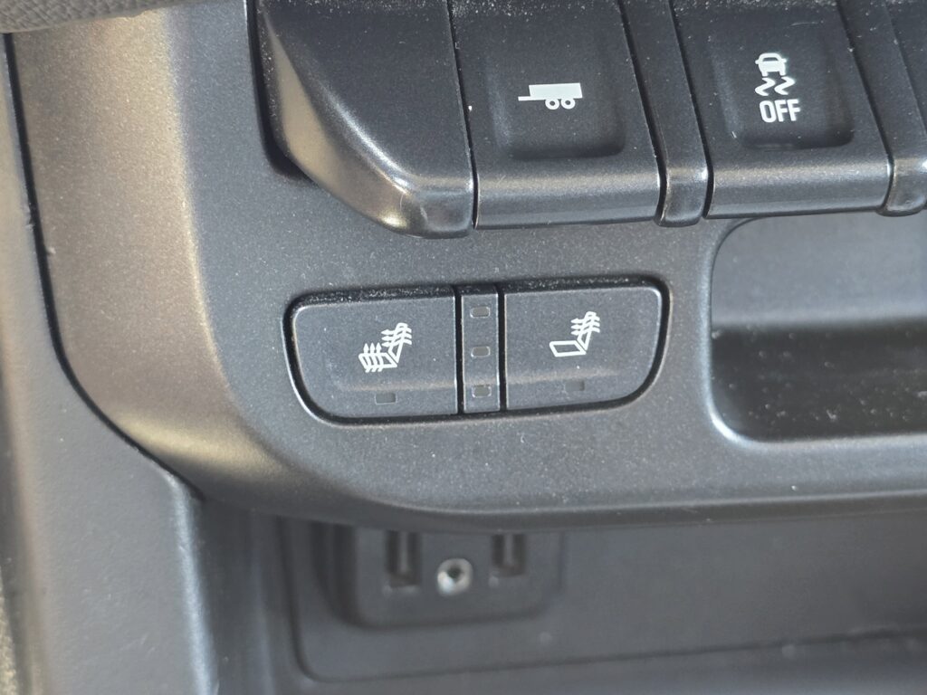 2022 Chevrolet Colorado 4WD LT