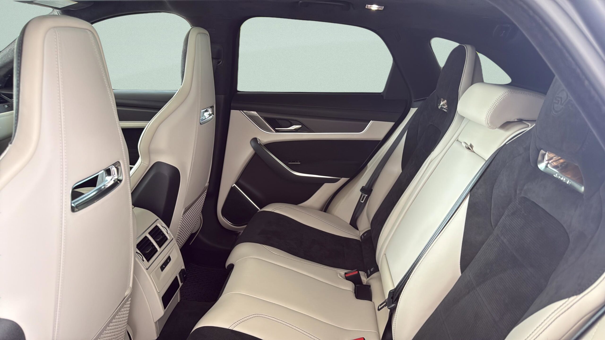 2022 Jaguar F-PACE SVR