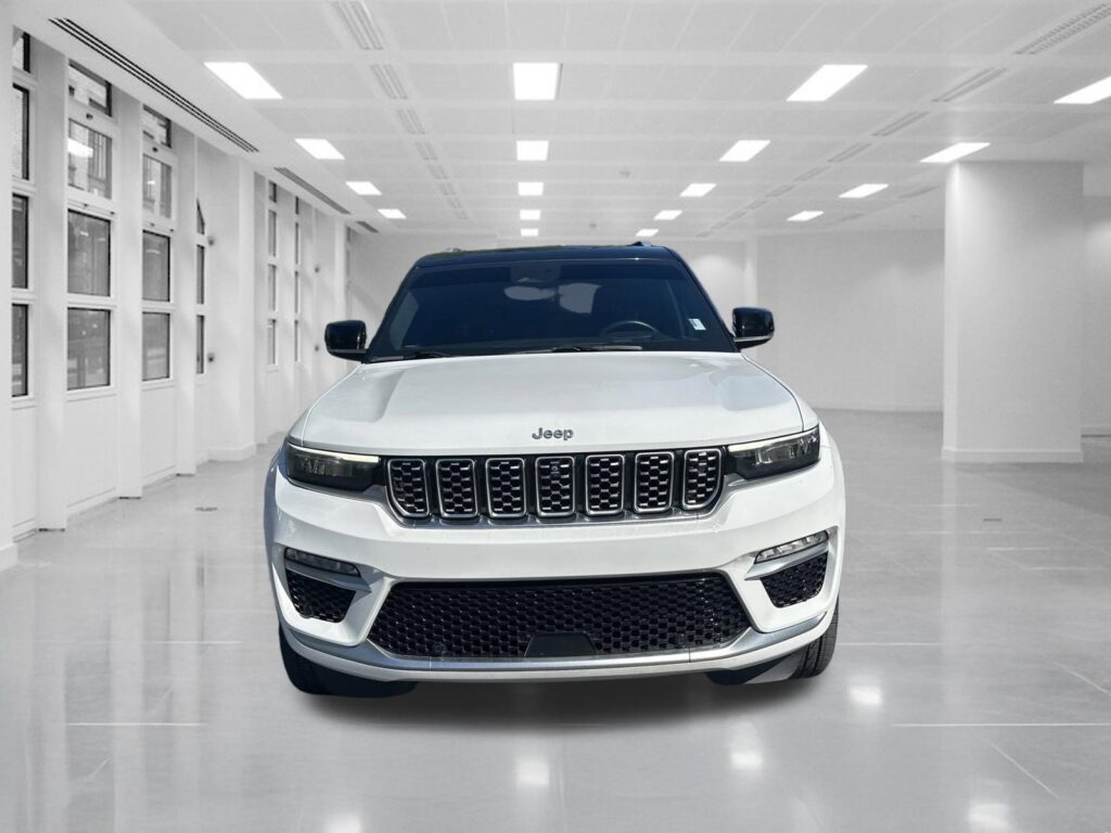 2022 Jeep Grand Cherokee Summit