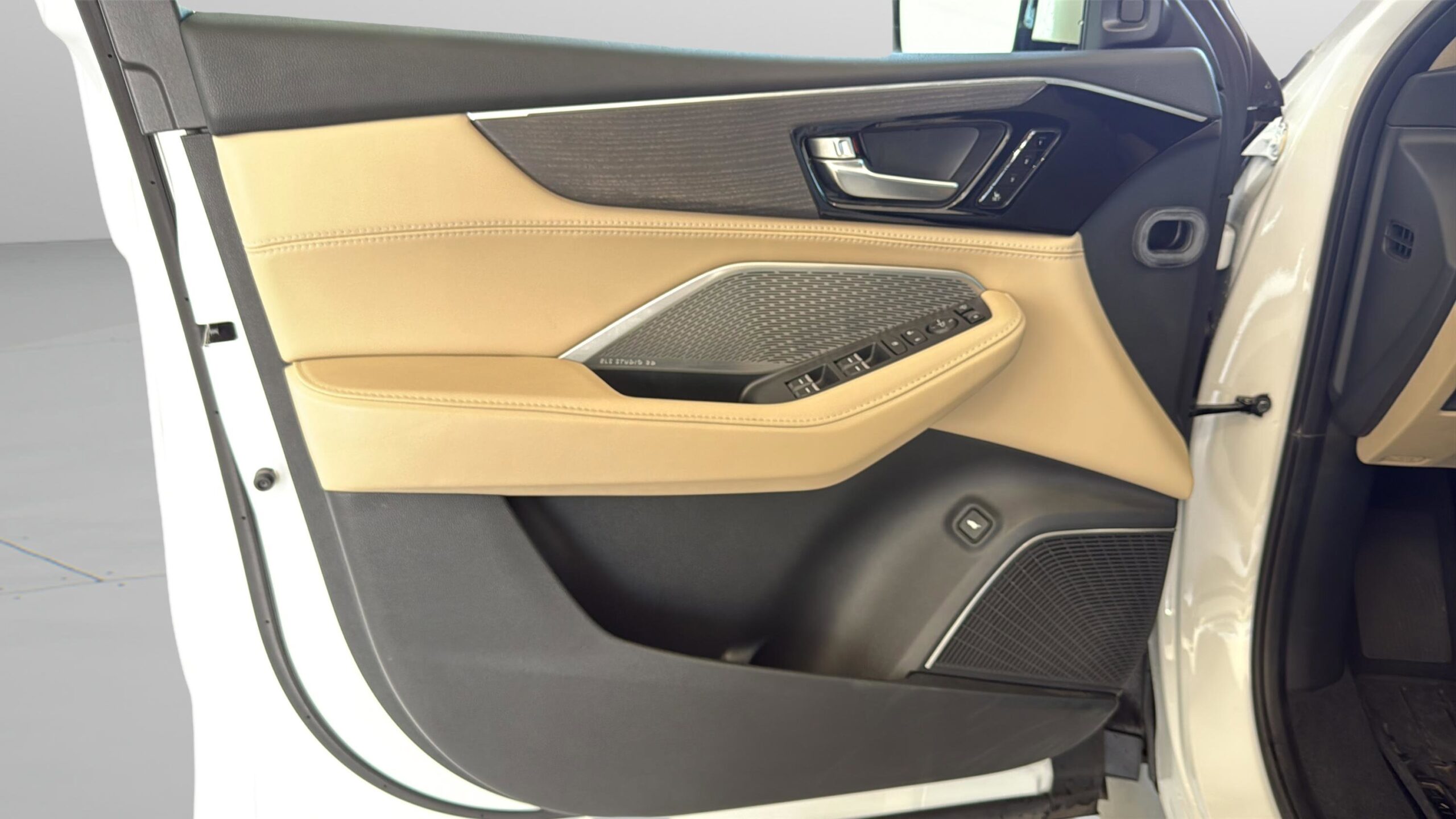 2024 Acura MDX w/Advance Package
