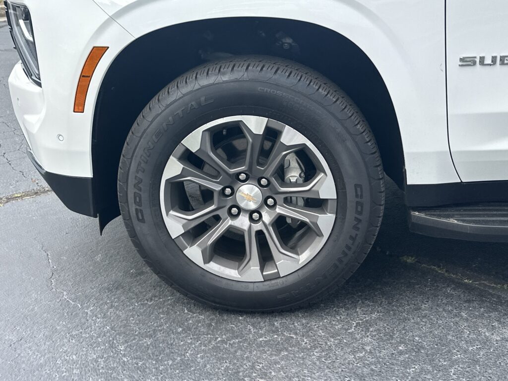 2025 Chevrolet Suburban LS