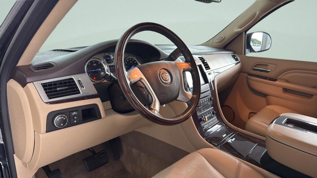 2013 Cadillac Escalade Base