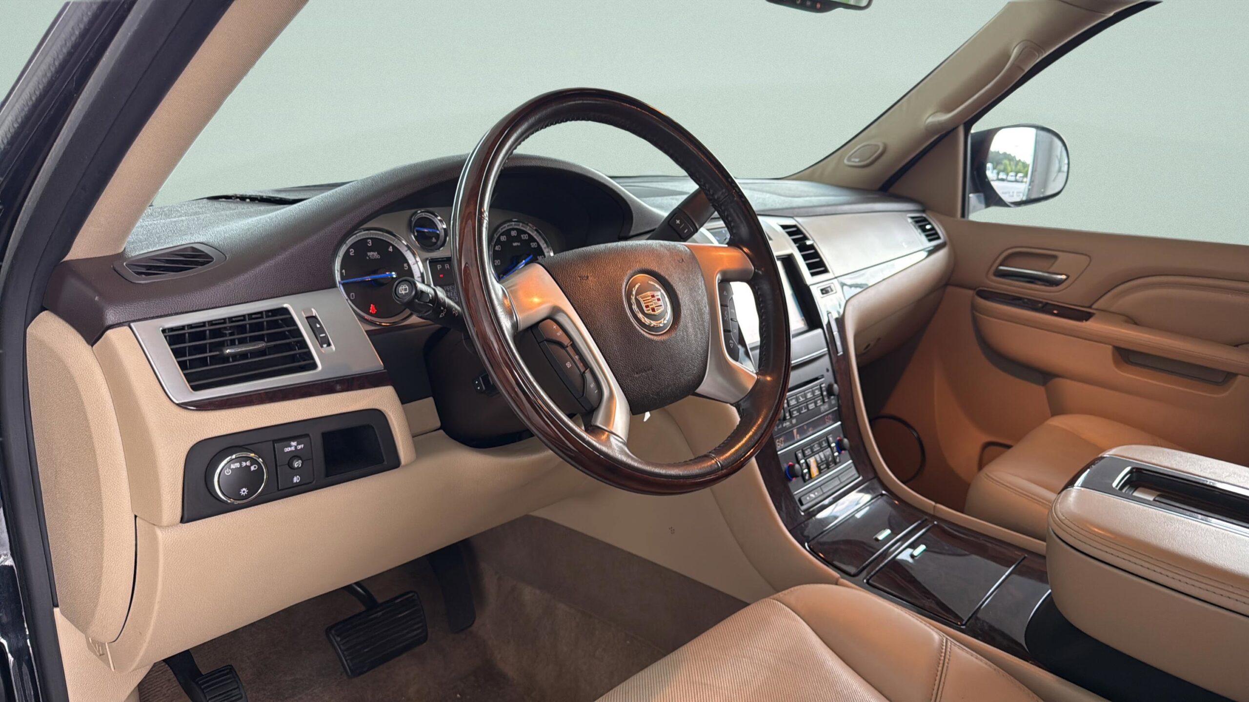 2013 Cadillac Escalade Base