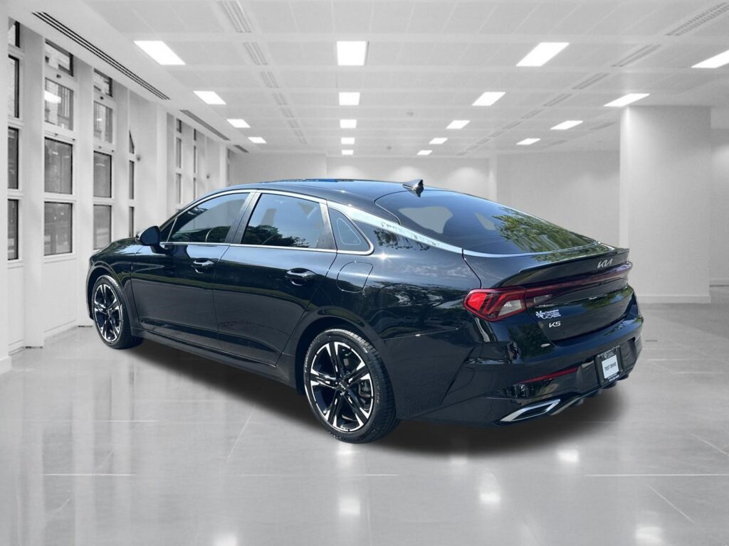 2024 Kia K5 GT-Line