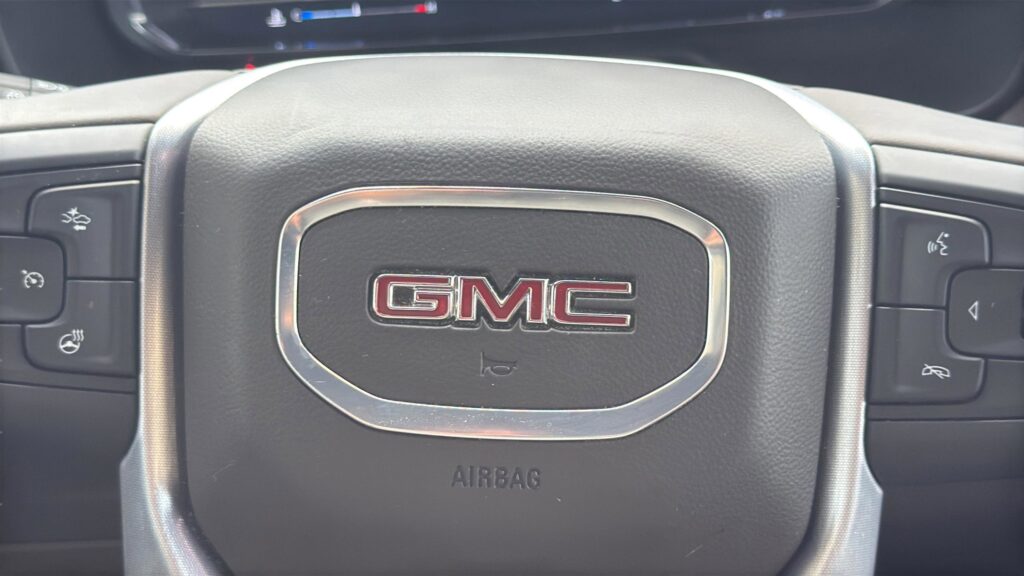2024 GMC Yukon SLT