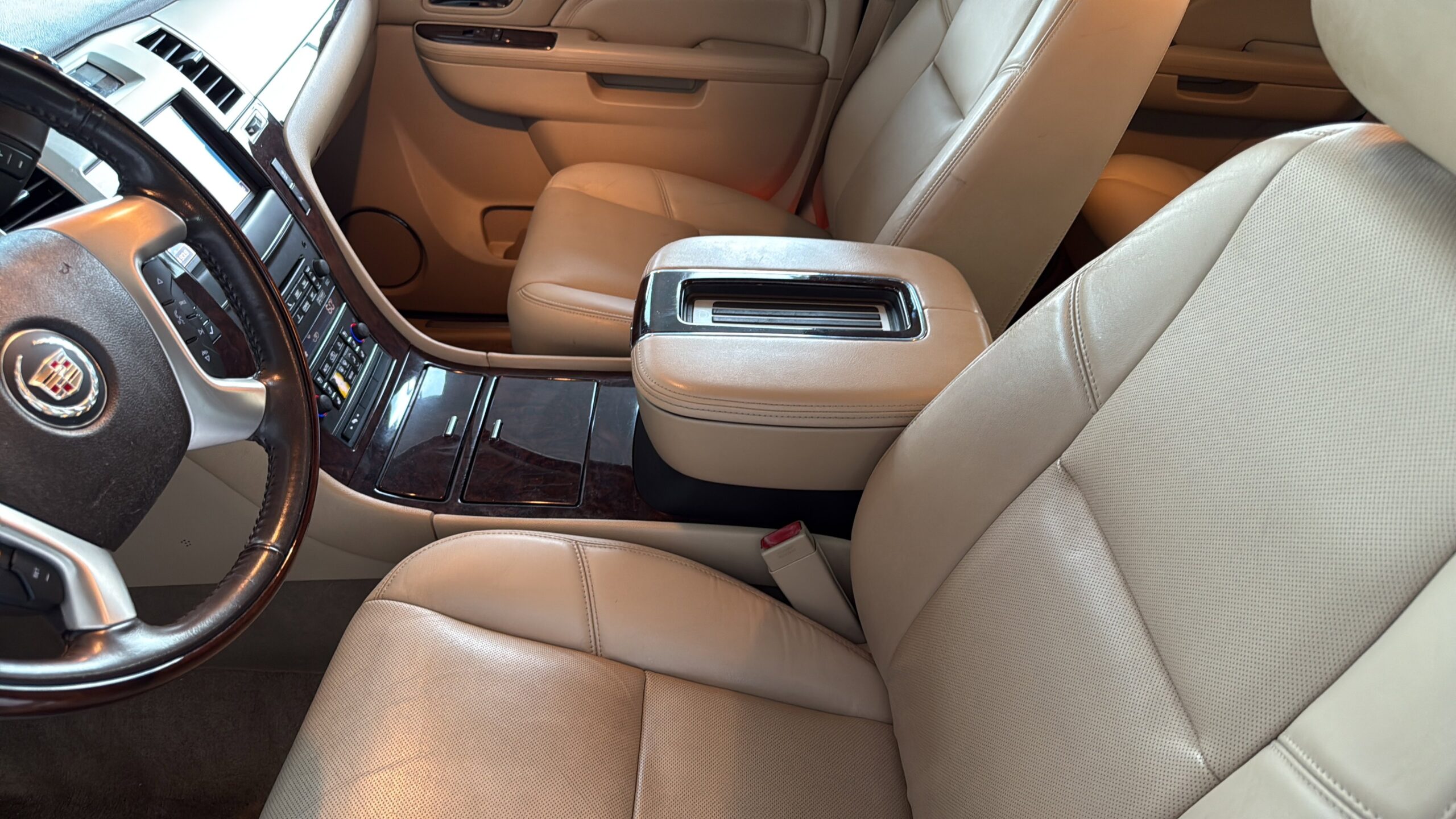 2013 Cadillac Escalade Base