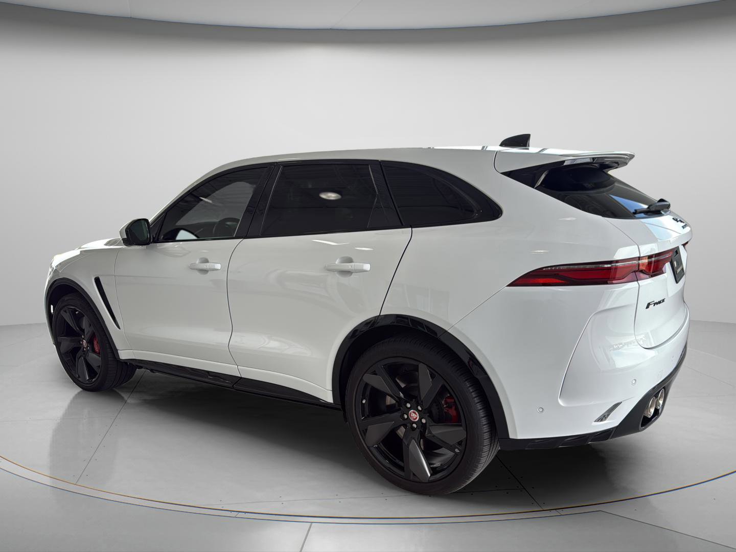 2022 Jaguar F-PACE SVR