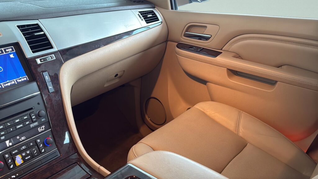2013 Cadillac Escalade Base