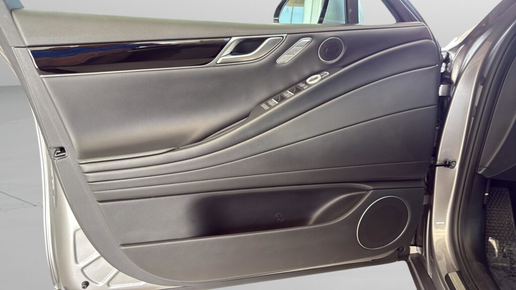 2023 Genesis G80 2.5T