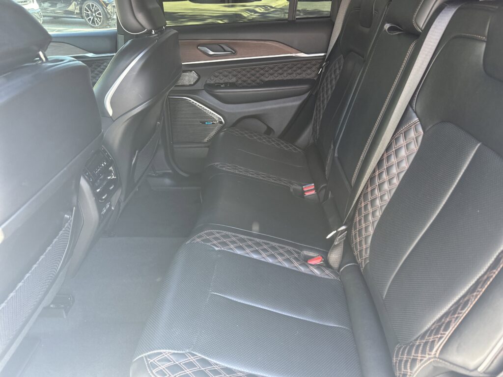 2022 Jeep Grand Cherokee Summit