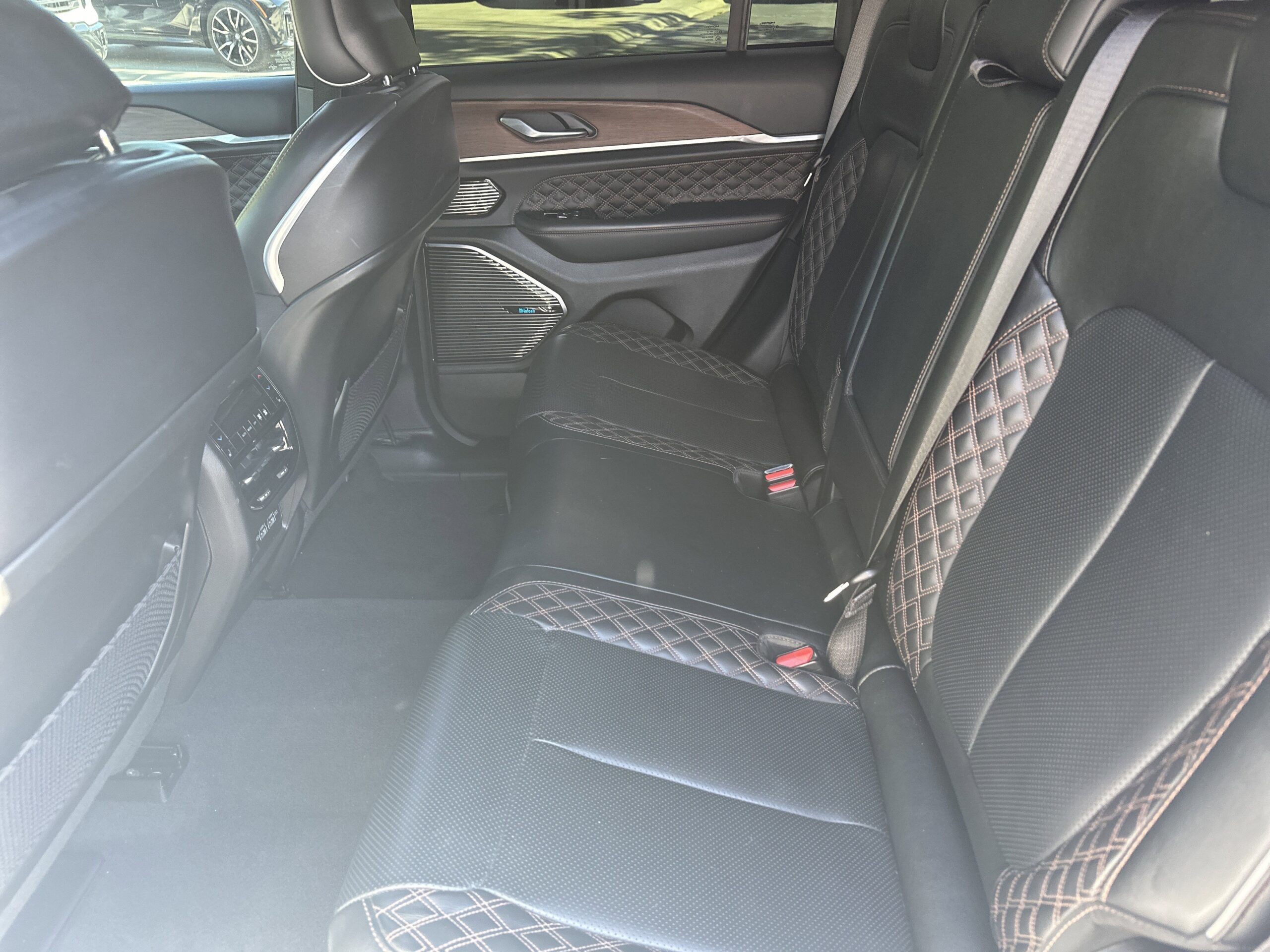 2022 Jeep Grand Cherokee Summit