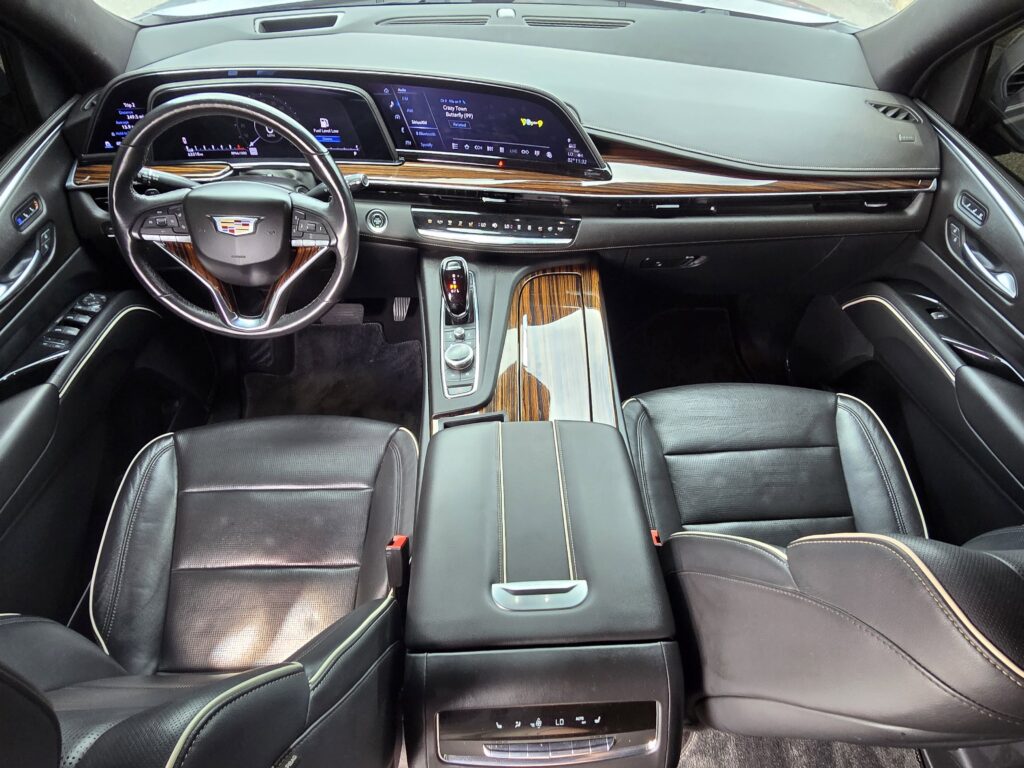 2023 Cadillac Escalade 4WD Premium Luxury