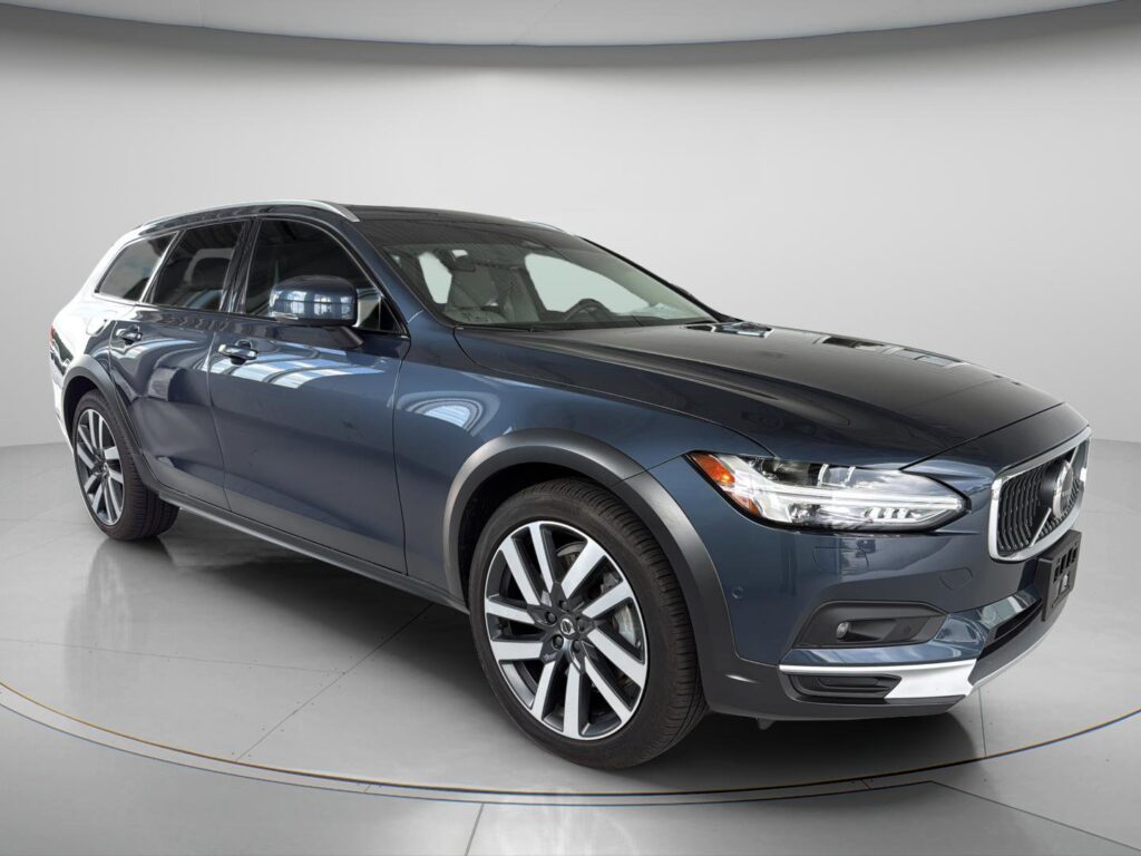 2025 Volvo V90 Cross Country Ultra