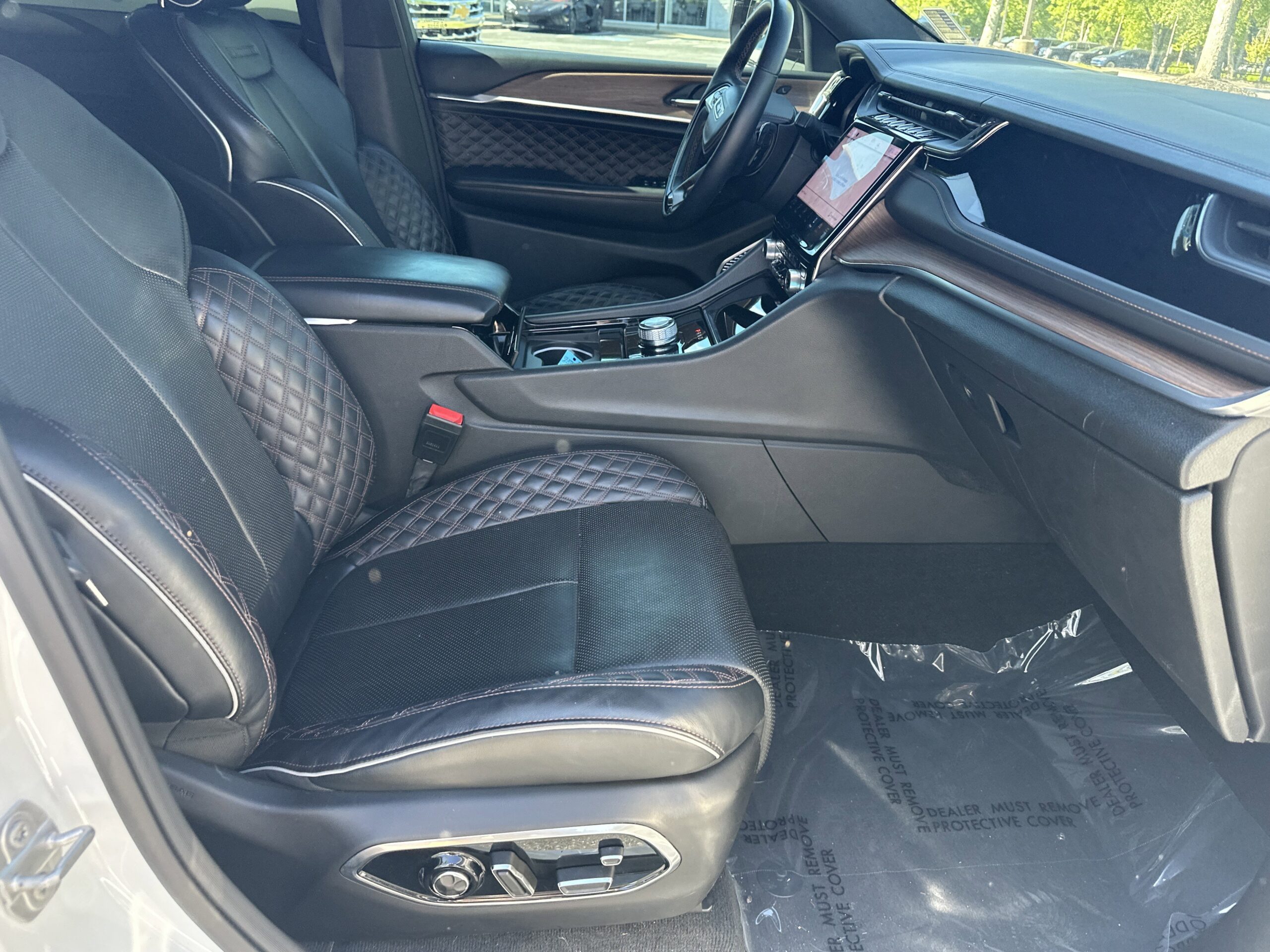 2022 Jeep Grand Cherokee Summit