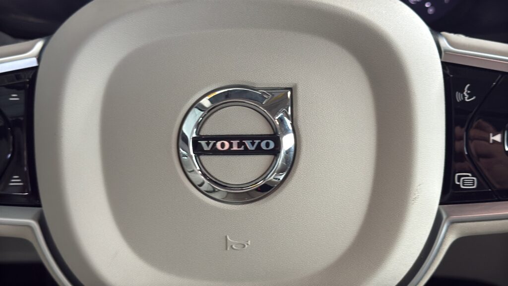 2025 Volvo V90 Cross Country Ultra