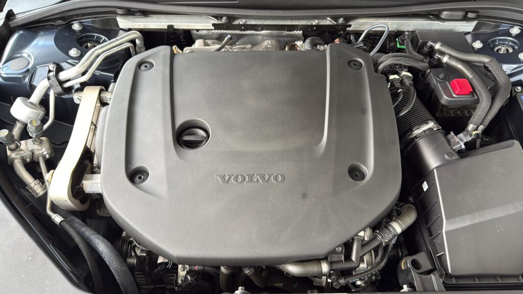 2025 Volvo V90 Cross Country Ultra