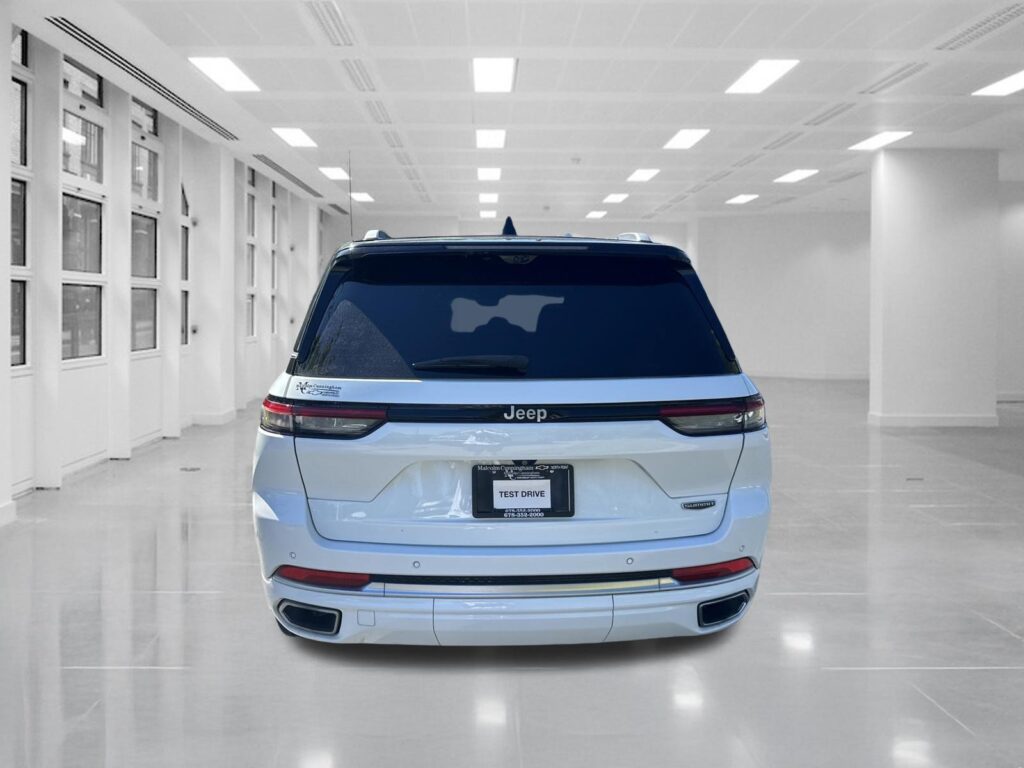 2022 Jeep Grand Cherokee Summit