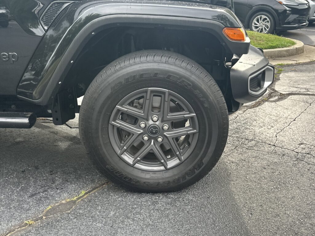 2024 Jeep Gladiator Sport S