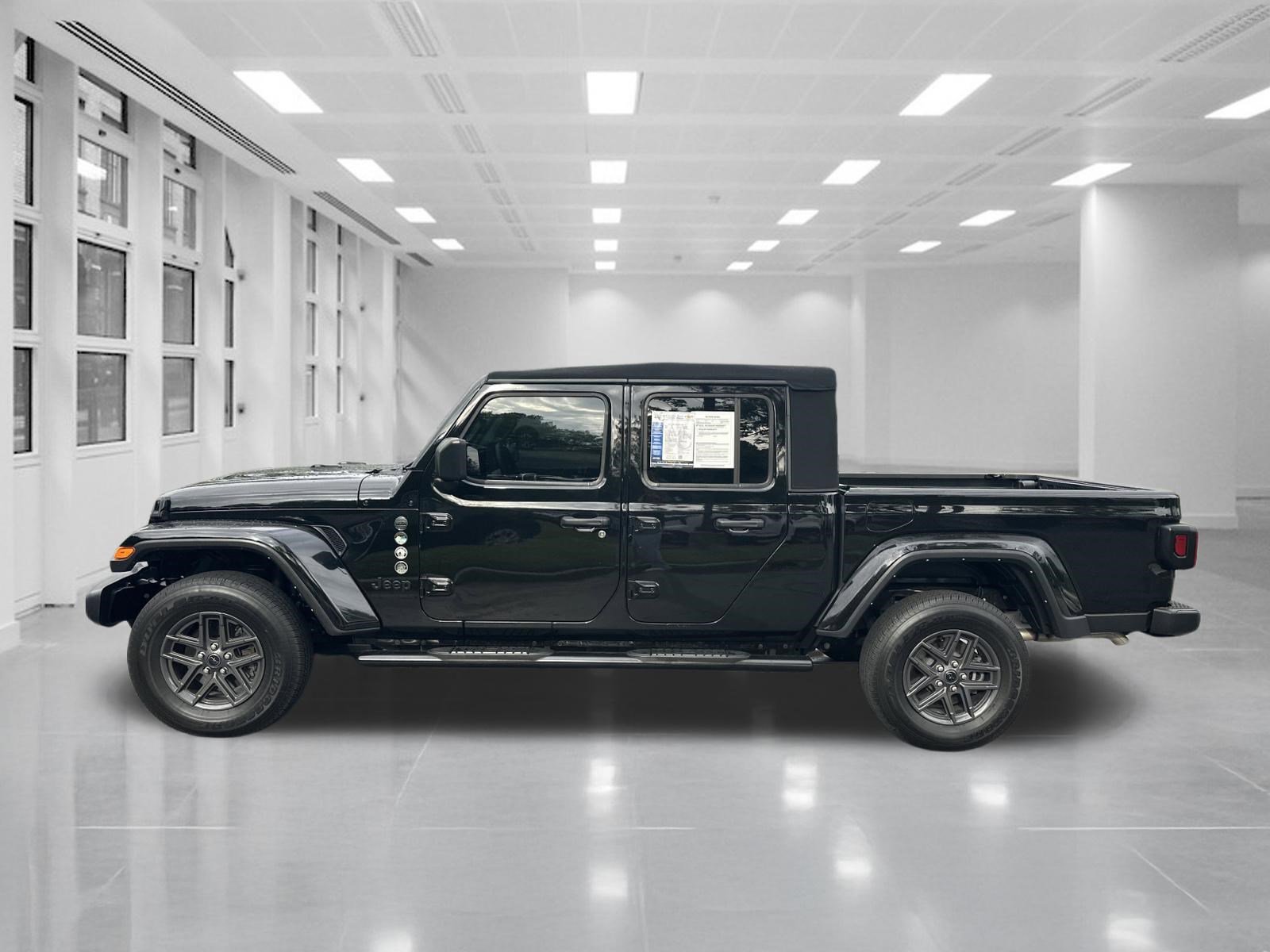 2024 Jeep Gladiator Sport S