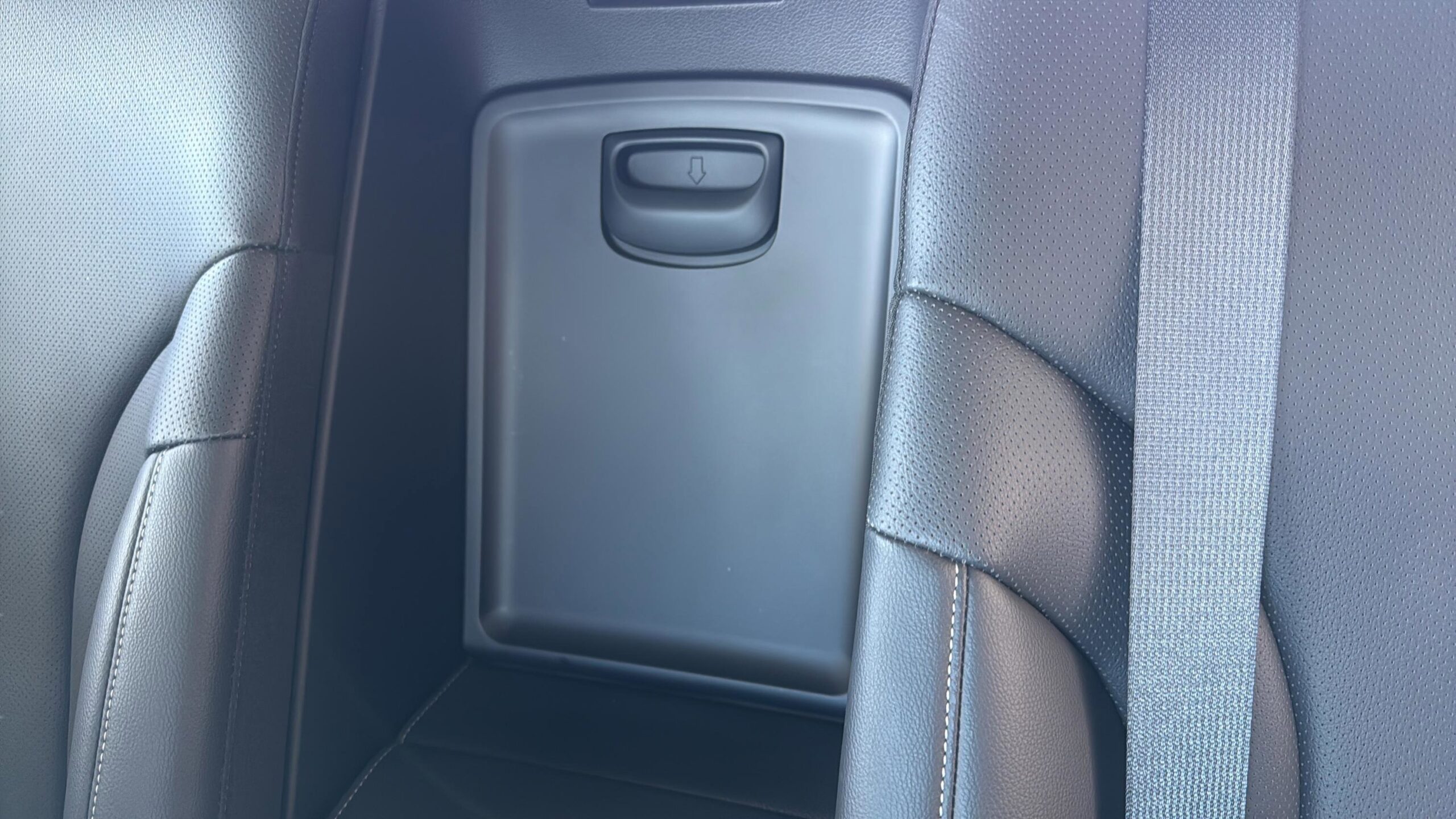 2023 Genesis G80 2.5T