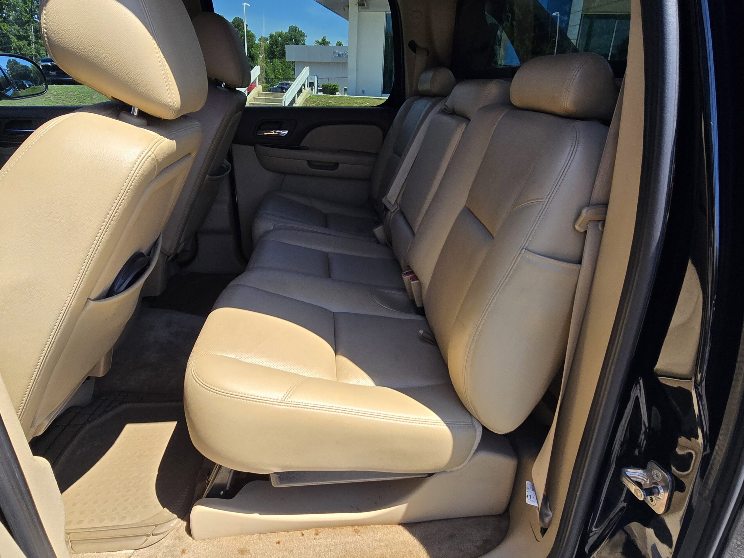 2011 Chevrolet Avalanche LTZ